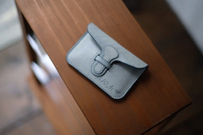 FLIP CARD HOLDER